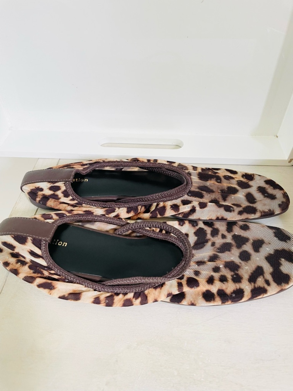 New Reformation brown leopard mesh ballet flats sz 8.5 - Picture 7 of 16